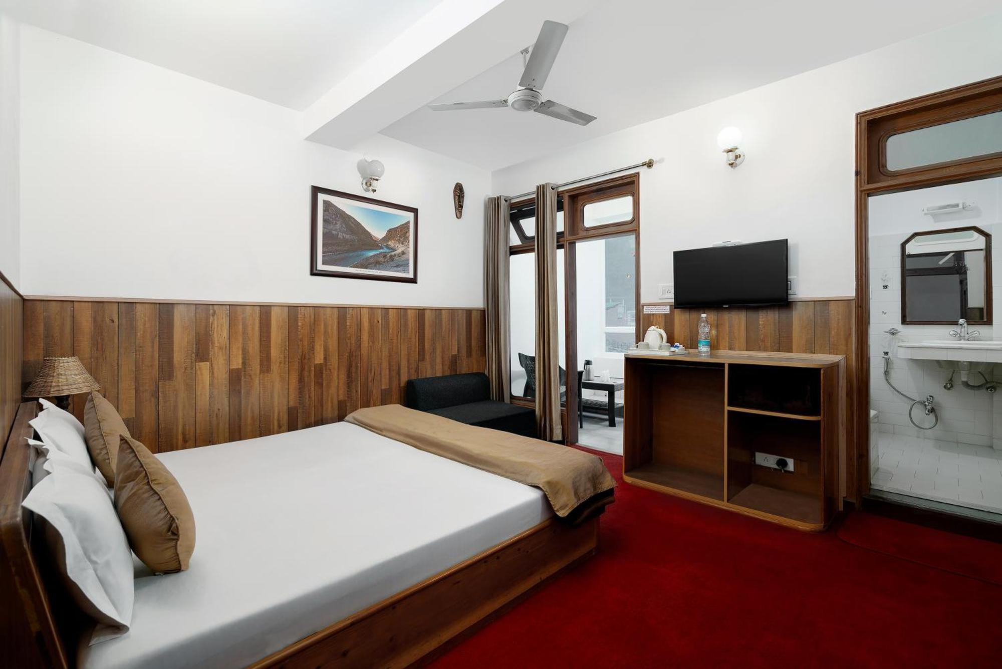 Hotel Kullu Valley Exteriér fotografie