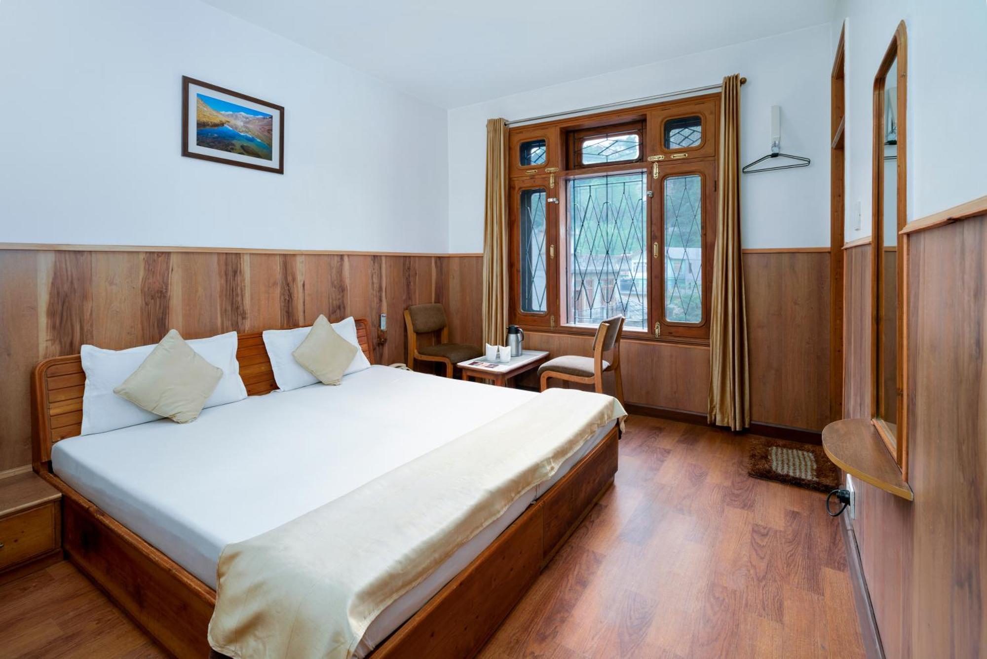 Hotel Kullu Valley Exteriér fotografie