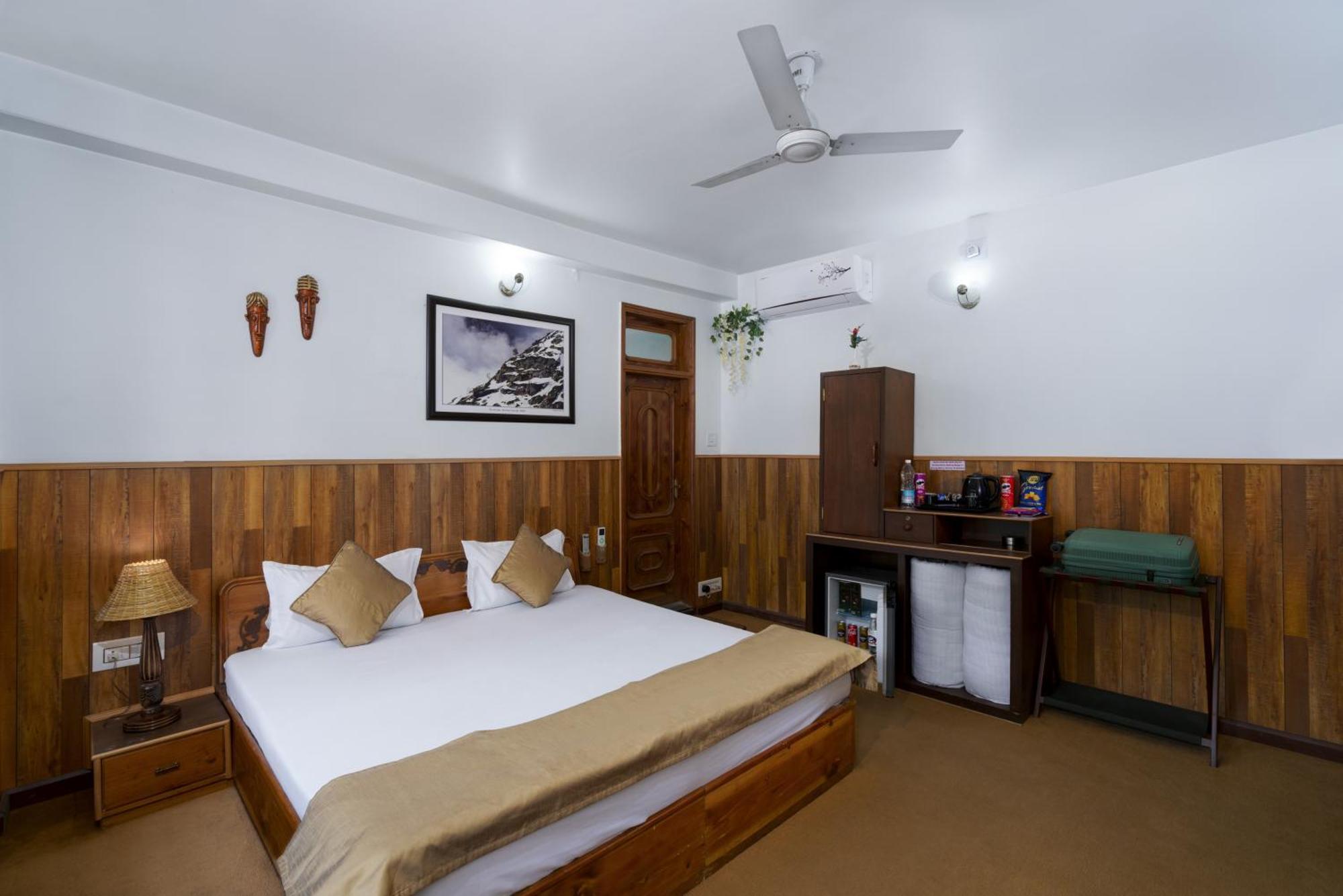 Hotel Kullu Valley Exteriér fotografie