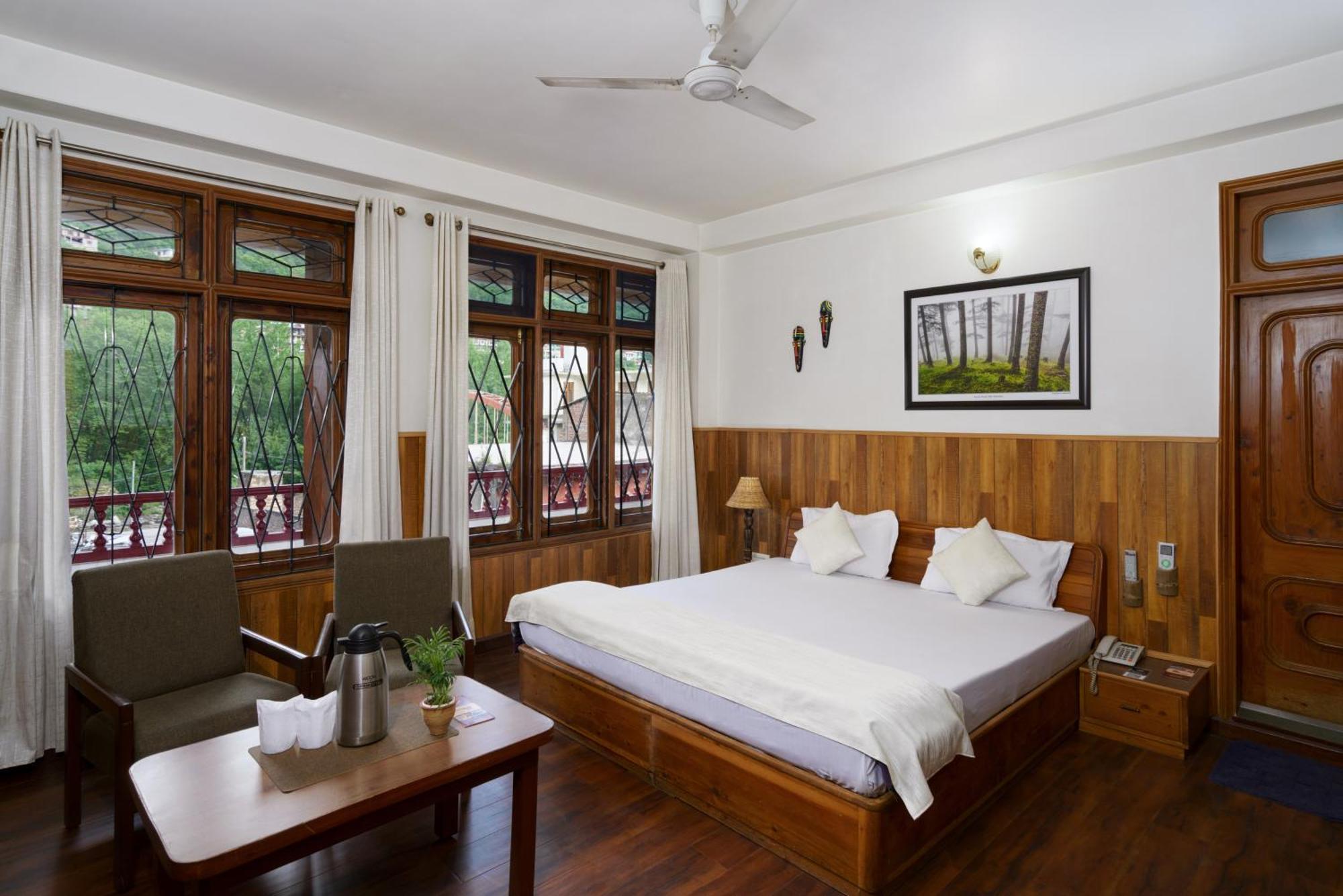 Hotel Kullu Valley Exteriér fotografie