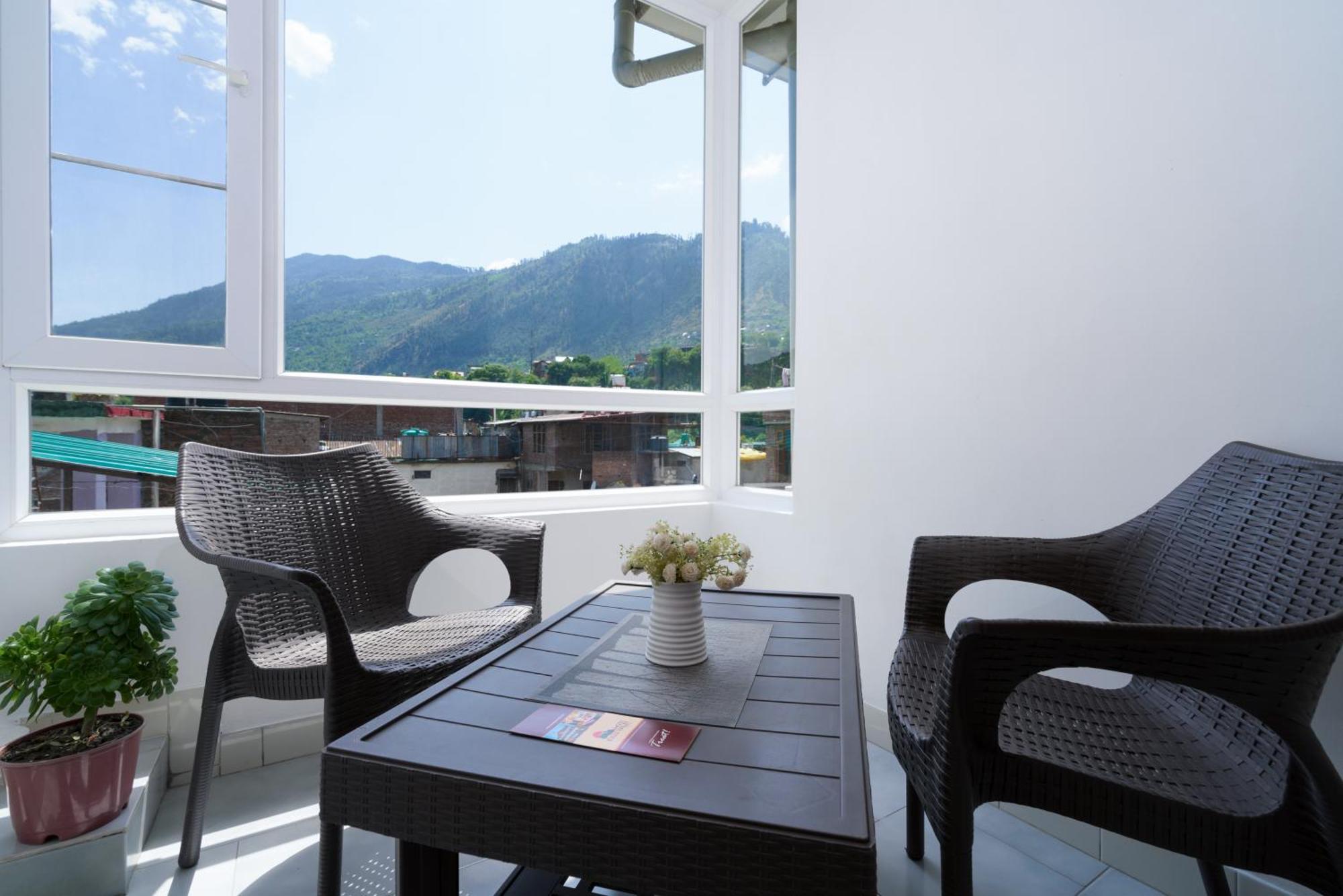 Hotel Kullu Valley Exteriér fotografie
